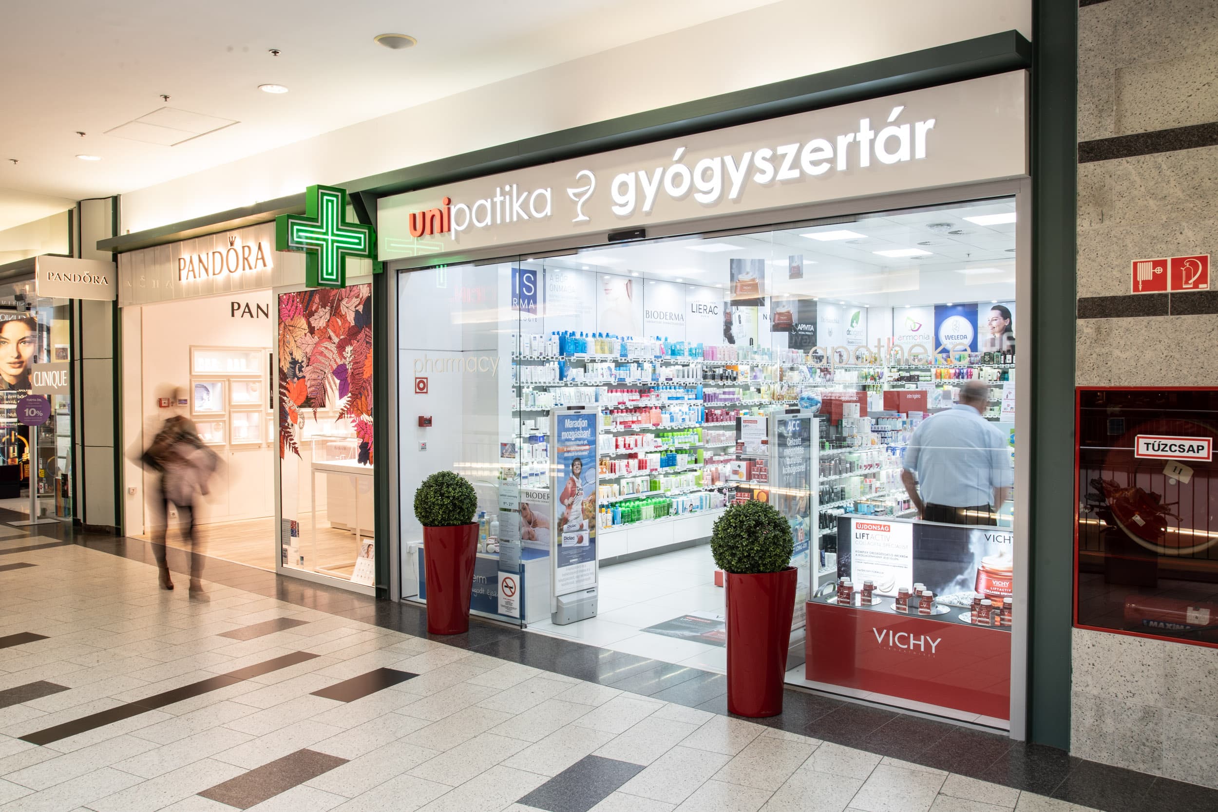 Unipatika Westend Gyógyszertár