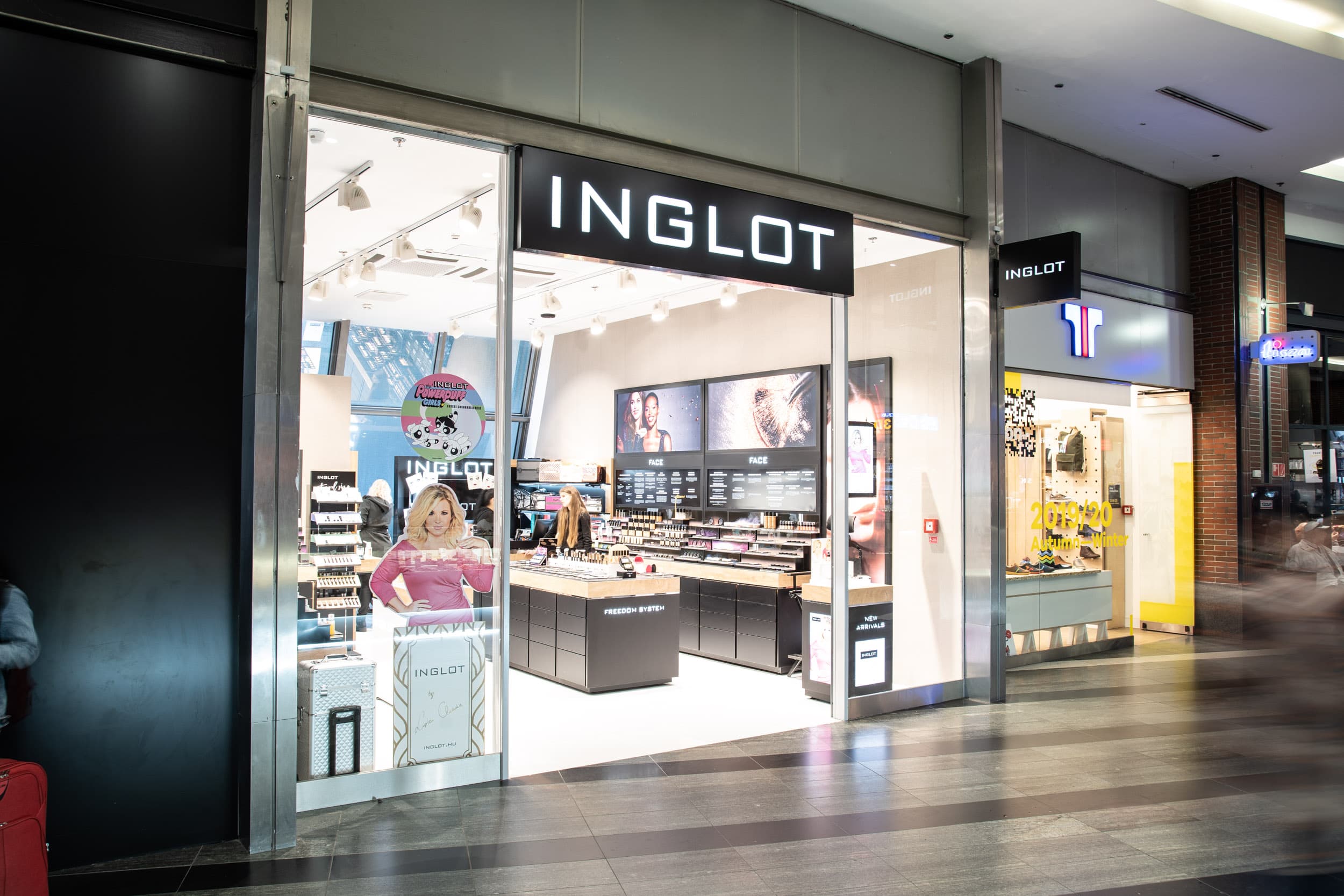 Inglot