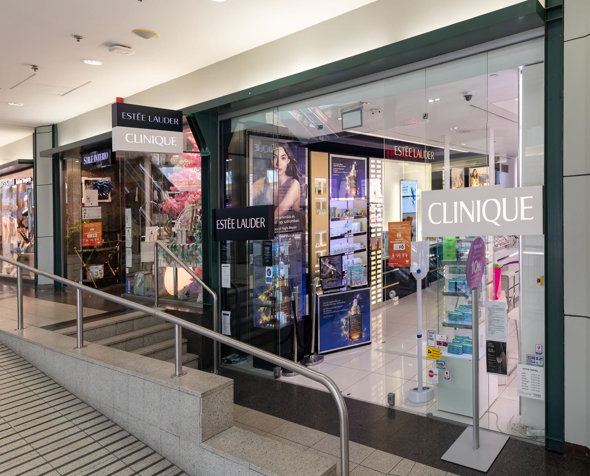 Estée Lauder/Clinique